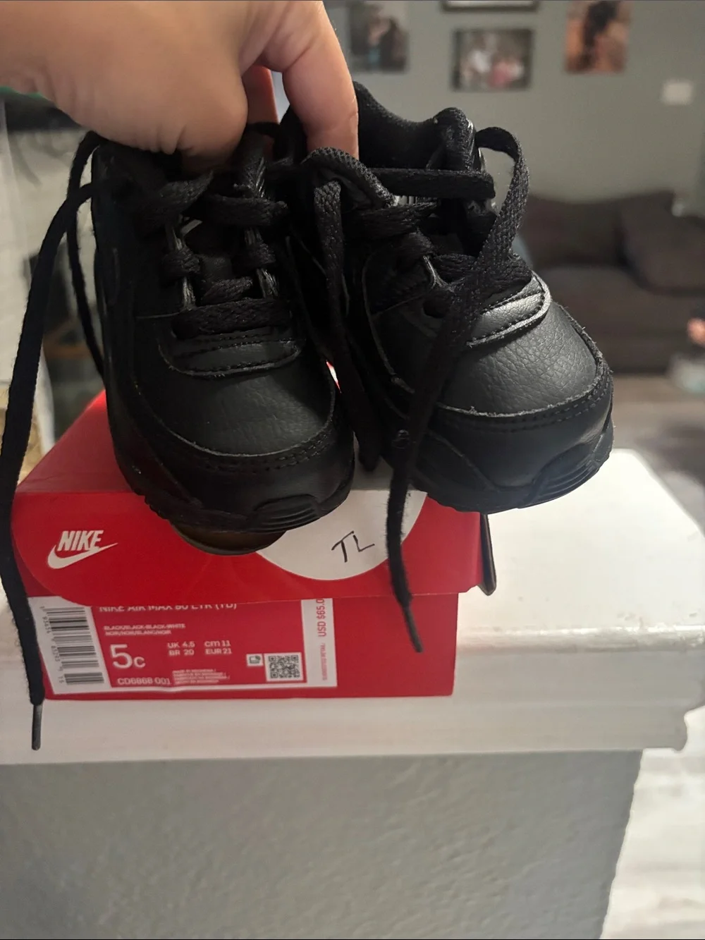 Nike Kids Black Low-Top Sneaker
